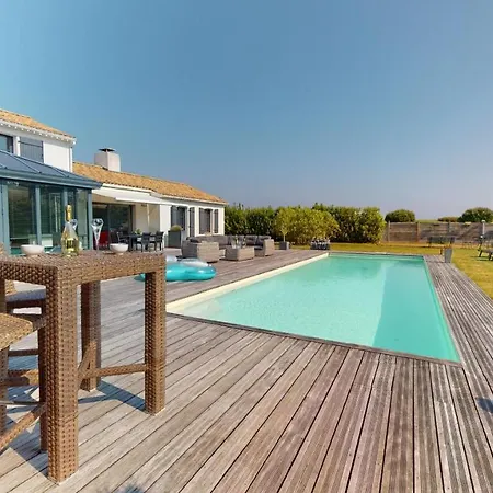 Aigue Marine Piscine Chauffee *