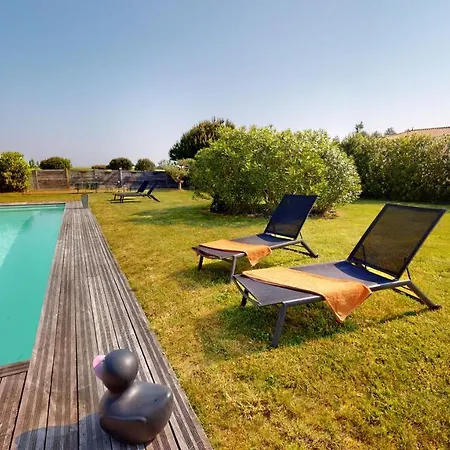 Willa Aigue Marine Piscine Chauffee Coëx