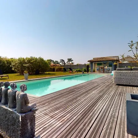 Aigue Marine Piscine Chauffee * Coëx